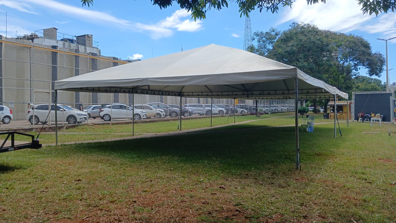 Tenda montada pela TENDALOC em Brasília